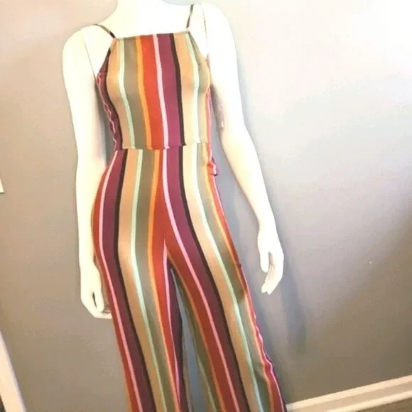 Francesca's NEW TAGS Pants Romper Size Small - Picture 2 of 13